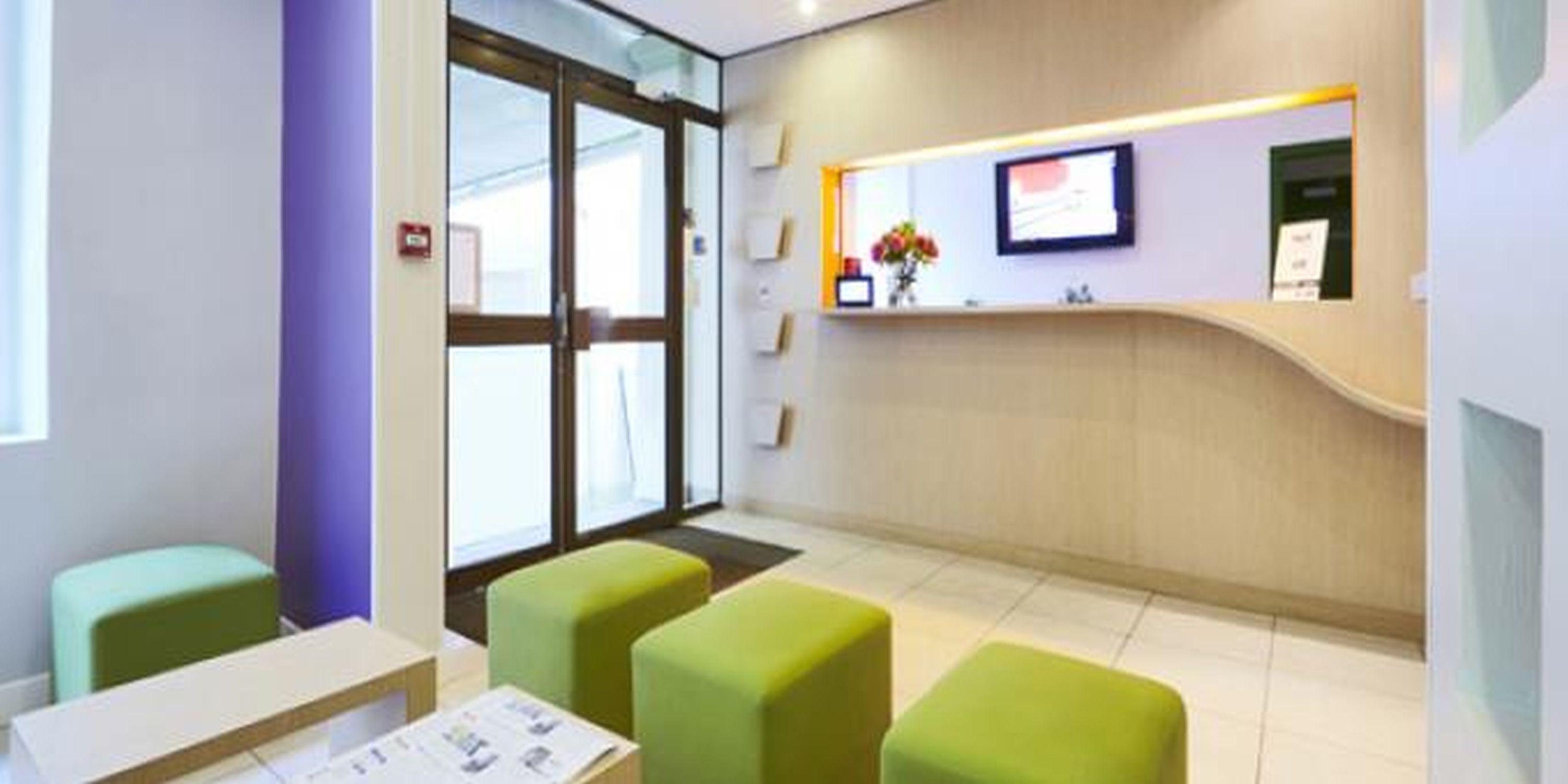 Kyriad 10 - Canal Saint Martin - Republique 3* Paris