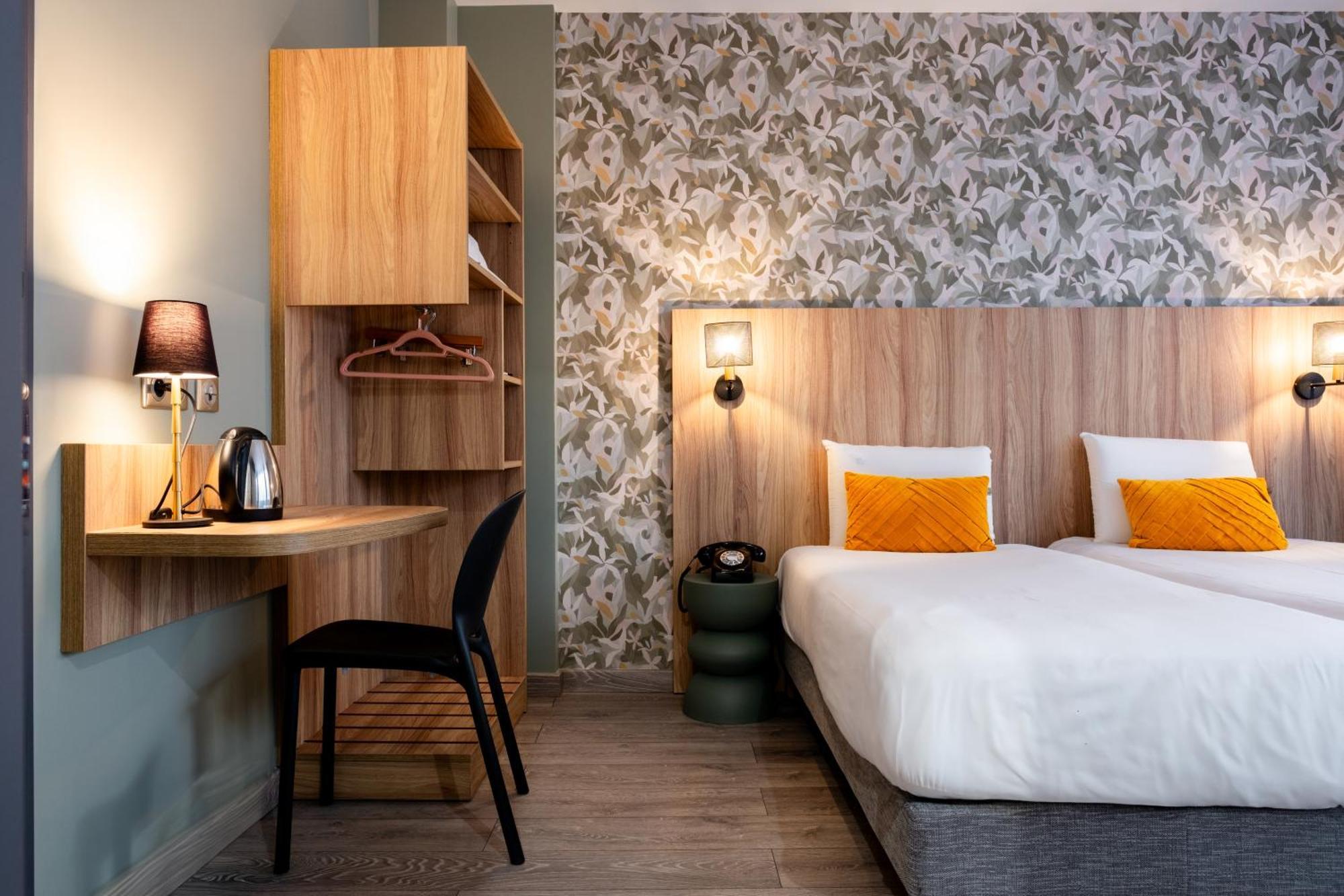 Kyriad 10 - Canal Saint Martin - Republique Paris