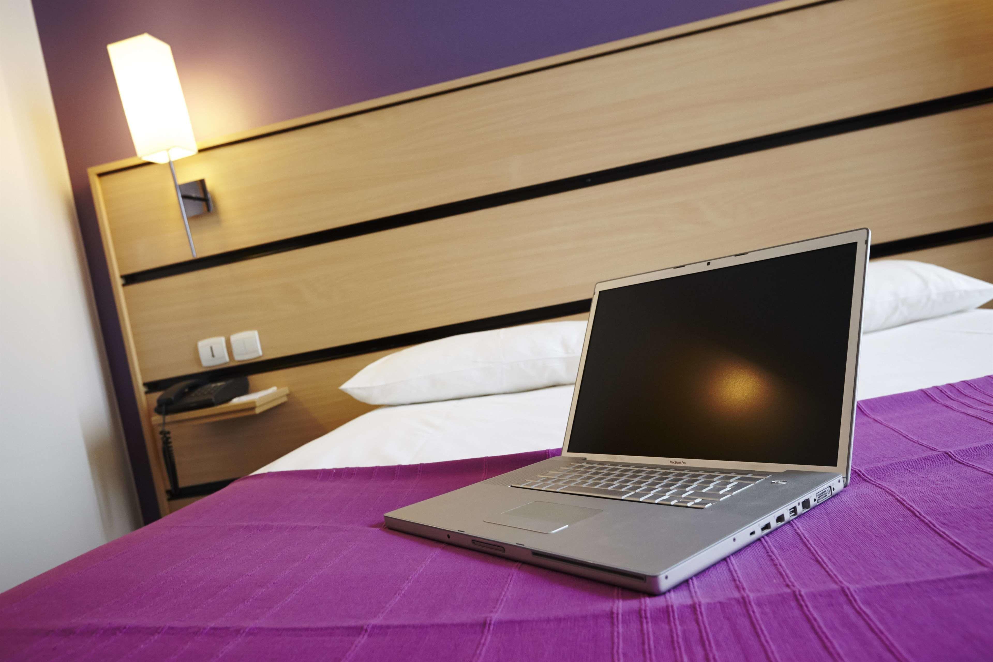 Kyriad 10 - Canal Saint Martin - Republique Hotel Paris